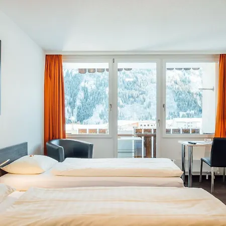 福卡餐厅酒店 3* 迪森蒂斯