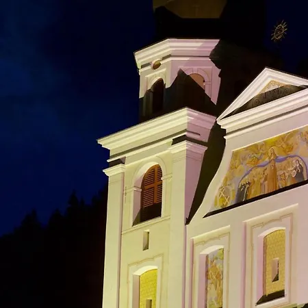 福卡餐厅酒店 3*