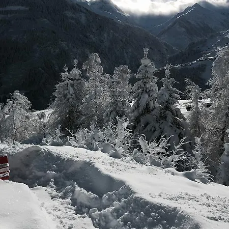 レストラン ラ フルカ ホテル 3*